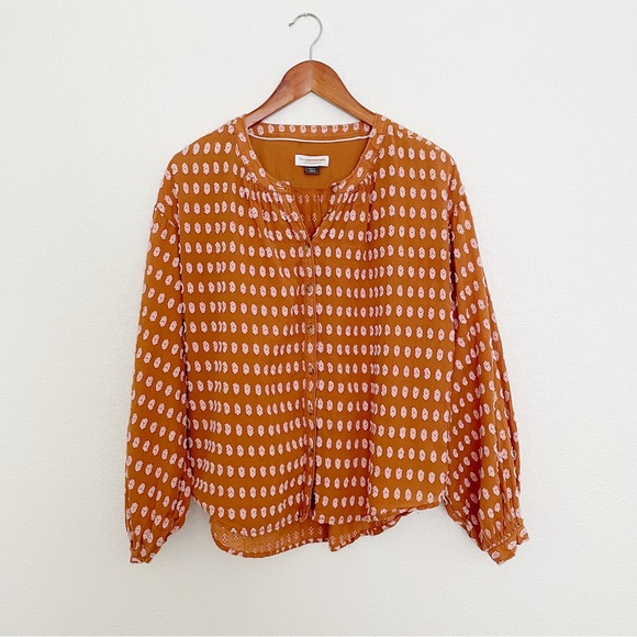 Pilcro by Anthropologie textured button up blouse. Size small - Picture 2 of 3